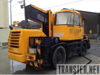  Komatsu LW100M-1. 