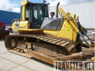  Komatsu D65PX-15 