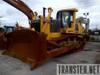 Komatsu D65PX-15 