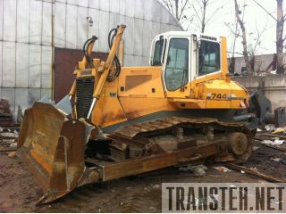  LIEBHERR 744 -