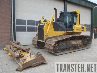 Komatsu D65PX-15-  - 
