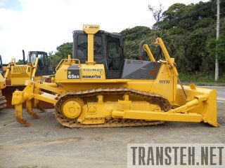  Komatsu D65EX  