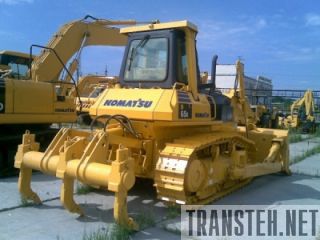  Komatsu D65A 