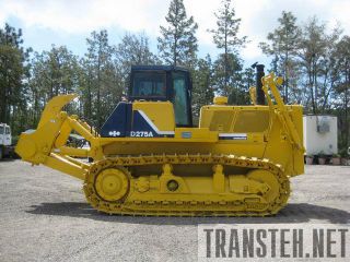  Komatsu D275 