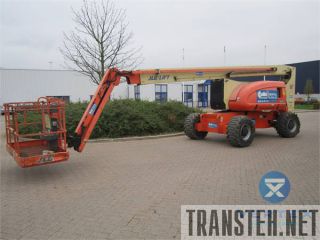    JLG 800AJ  