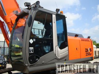 HITACHI ZX250LC-3-  