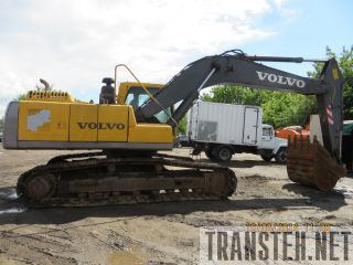    Volvo EC-240 