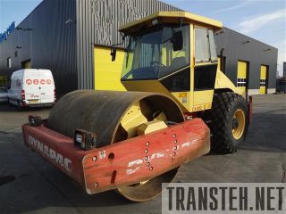 DYNAPAC CA302D -  