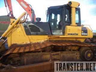  Komatsu D65PX-15 -