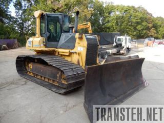  Komatsu D61PX-15 -