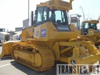    John Deere 750J -