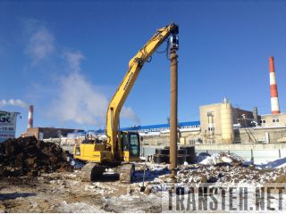       Komatsu PC200  