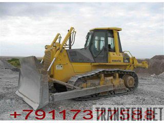    Komatsu D65 -