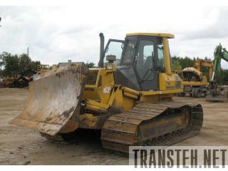    Komatsu D61 -