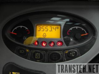 - Bobcat S220  