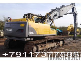    Volvo EC290 -