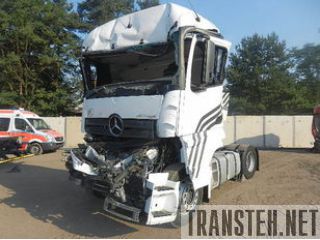    Mercedes Actros --