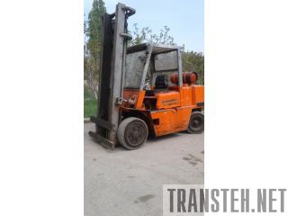   Komatsu FG35 