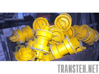   Shantui SD16, Komatsu D65A 