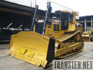    Caterpillar D8 -