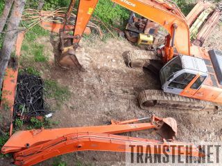       Hitachi ZX-200 