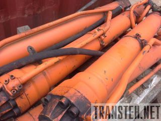   /   HITACHI KOMATSU HYUNDAI DOOSAN 