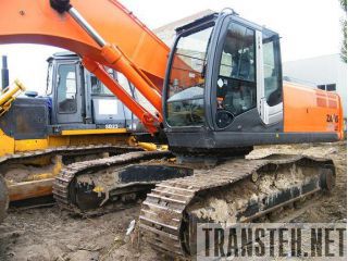    Hitachi Komatsu JCB   /  