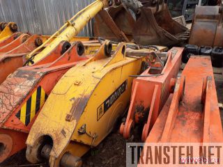   Hitachi Jcb Komatsu   /   