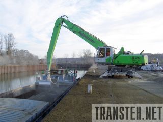   Komatsu PC200-7 