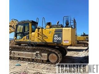   Komatsu PC600LC-8 