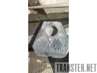   Komatsu -