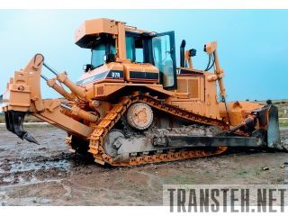    Caterpillar D7R -