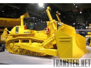    KOMATSU D475A -
